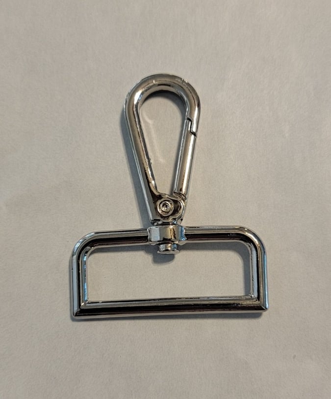 1.5" Swivel Clasps