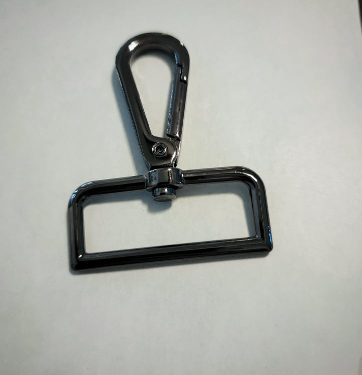 1.5" Swivel Clasps